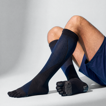 Asymmetric Compression Zehensocken blau